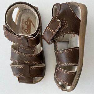 See Kai Run Jude Sandal in Brown Size 7